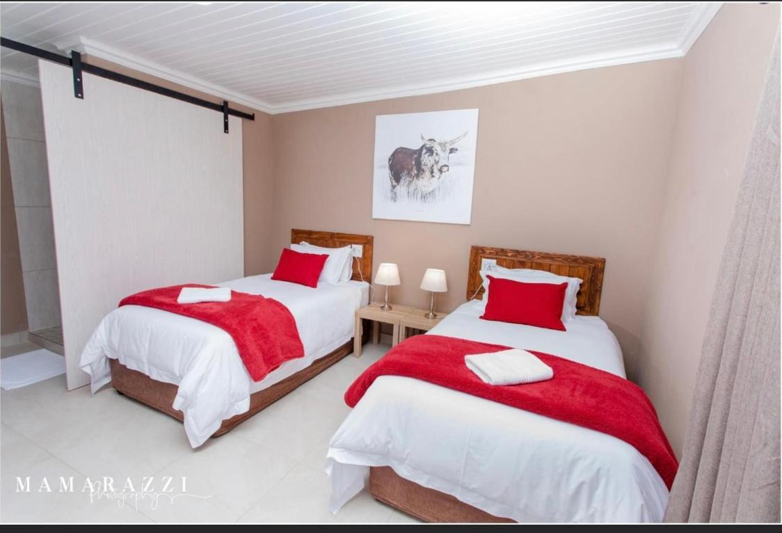 4 Gazelle Guesthouse Нелспрёйт Экстерьер фото