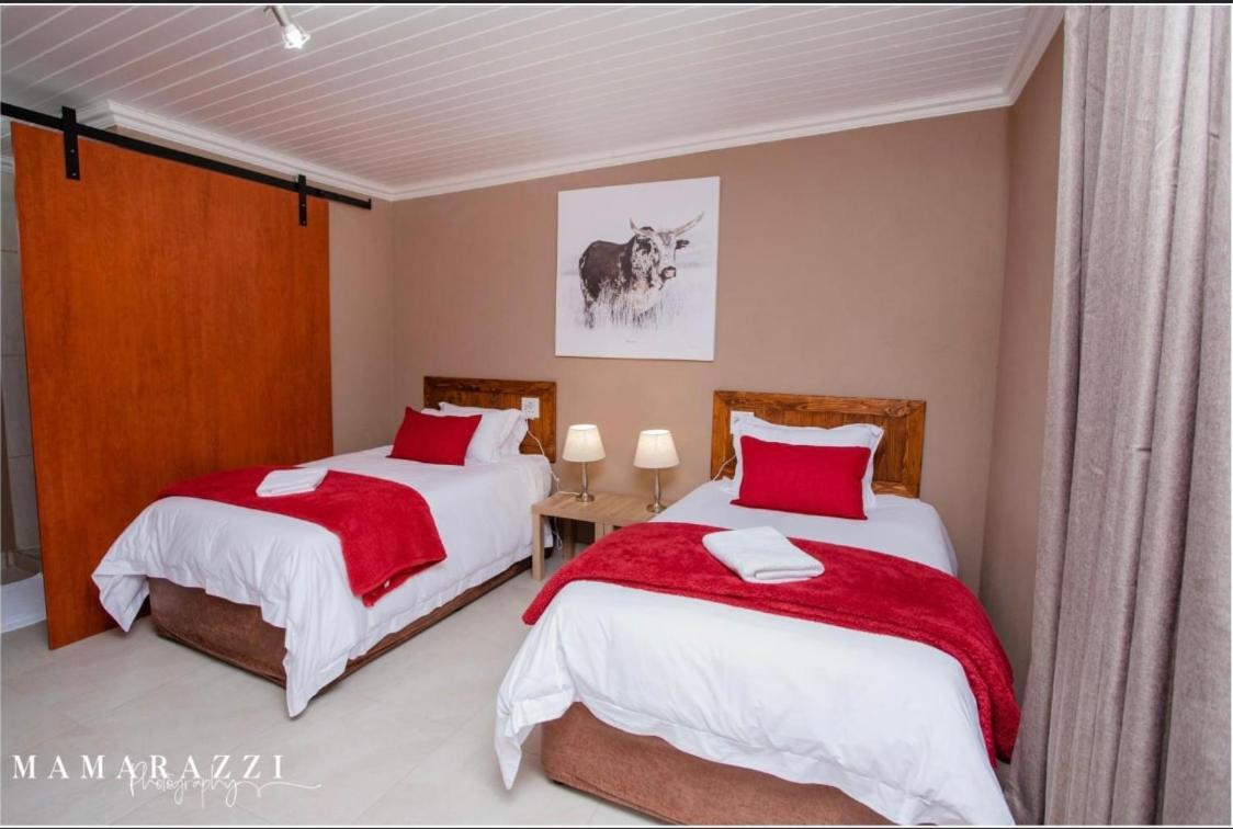 4 Gazelle Guesthouse Нелспрёйт Экстерьер фото